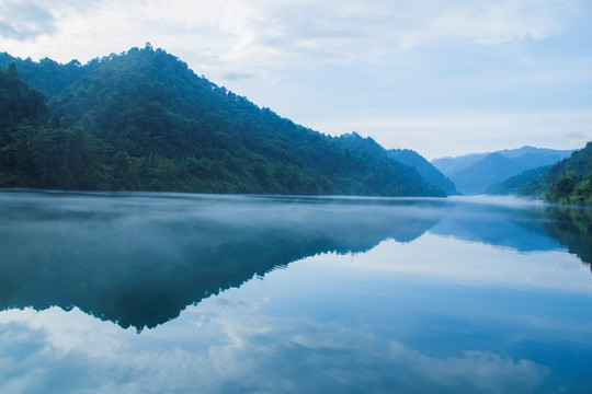 山清水秀青山绿水