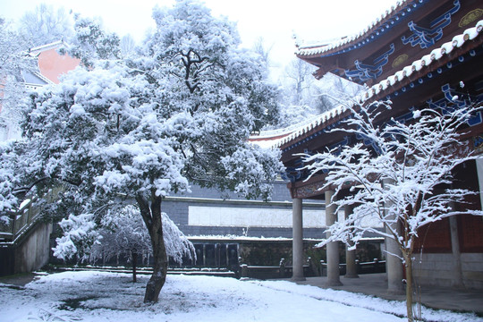 岳麓山麓山寺雪景