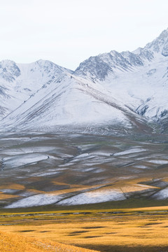 雪山之秋