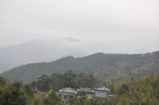 大余丫山远眺图