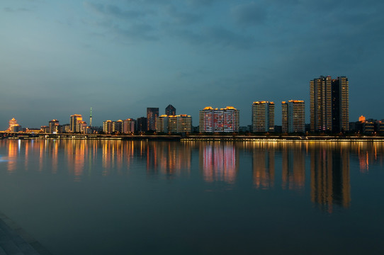 绵阳涪江夜景