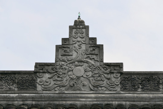 中式古建筑 屋顶正脊 宝顶雕塑