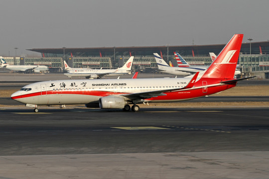 上海航空 飞机 首都机场