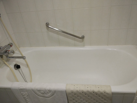 宾馆浴缸