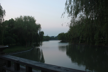 河边风景