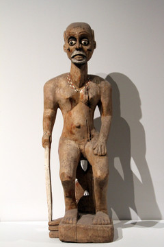 非洲人物雕塑