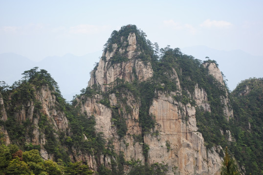 群山