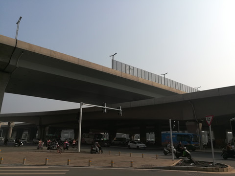 郑州农业路高架桥