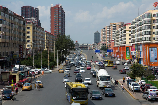 城市街道汽车