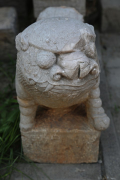 古代瑞兽狮子石雕
