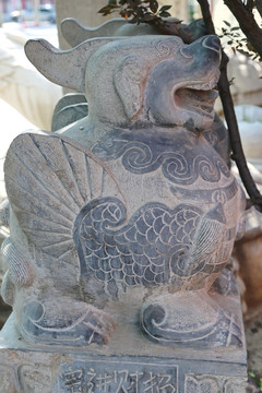 麒麟石雕像