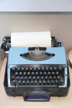 老物件老式按键英文打字机