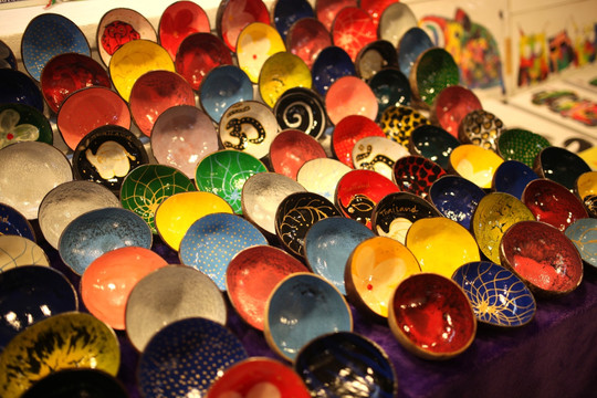 旅游纪念品 彩色瓷碗