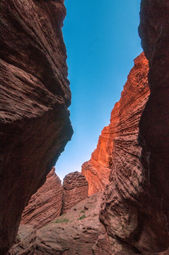 新疆风光 沙漠 天山神秘大峡谷