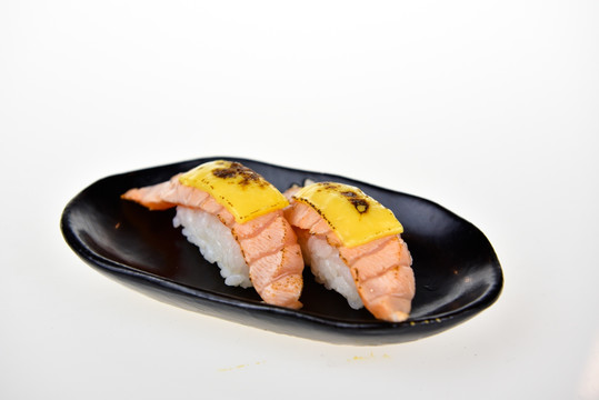 三纹鱼寿司