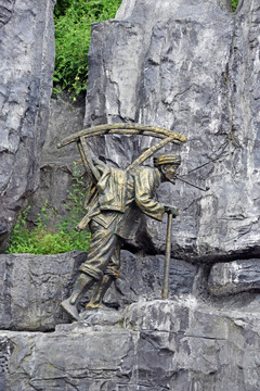 盐麻古镇雕塑
