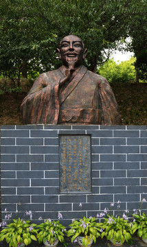 三国人物雕像 刘备