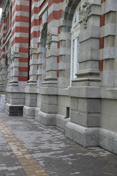 欧欧式雕花柱砖墙背景