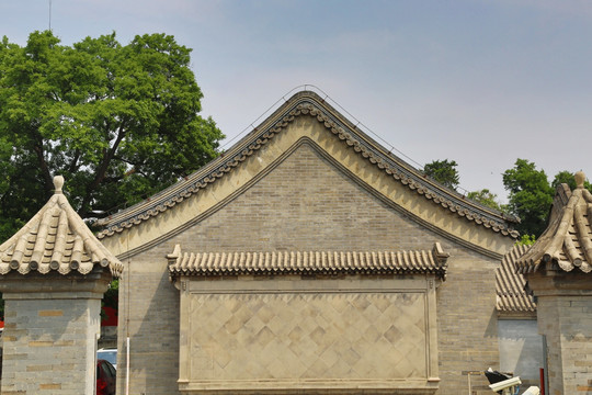 万寿寺灰墙壁照和建筑