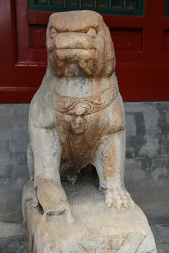 五塔寺石刻刻元代的坐狮子雕像