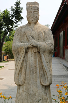 五塔寺石刻元代的石翁仲文官雕像