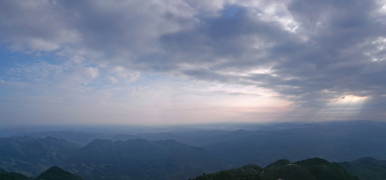 八台山 清晨日出全景图