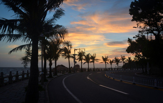 海岛晨景