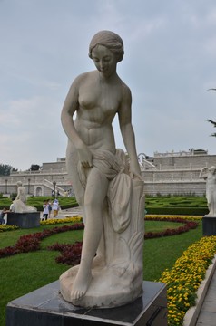 浴女 雕塑