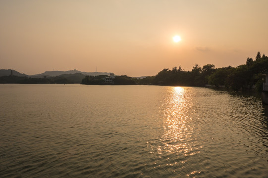 惠州西湖的夕阳