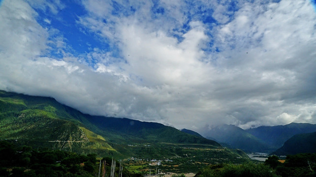 林芝雅鲁藏布大峡谷南迦巴瓦峰