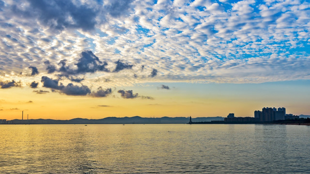 威海湾晨曦