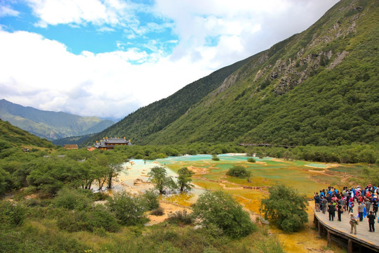 黄龙风景区 地表钙华景观