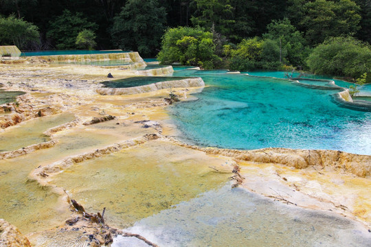 黄龙风景区 地表钙华景观