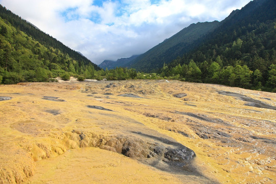 黄龙风景区 地表钙华景观