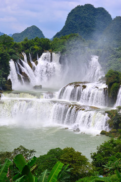 瀑布风景