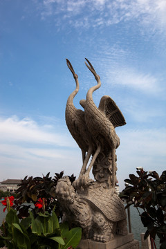 仙鹤雕塑