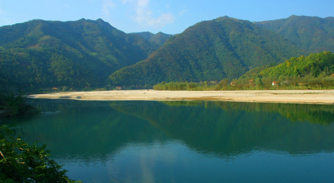 金沙碧水