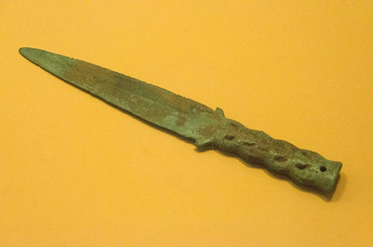 陕西西安文物铜匕首