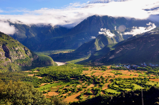 高山峡谷