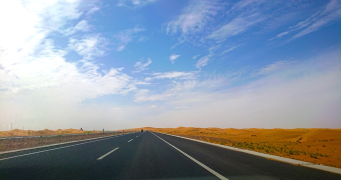 沙漠公路