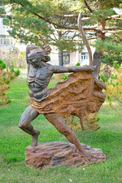 雕塑 红松泉