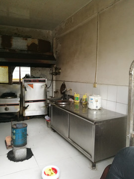 破旧的厨房