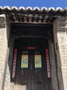 中式古建筑民居宅院大门门头