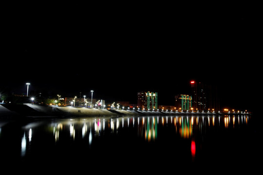 城市夜景 霓虹灯 街景 嫩江畔