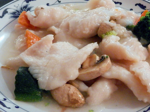 鱼片炒蘑菇
