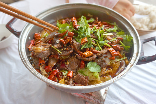干锅牛肉