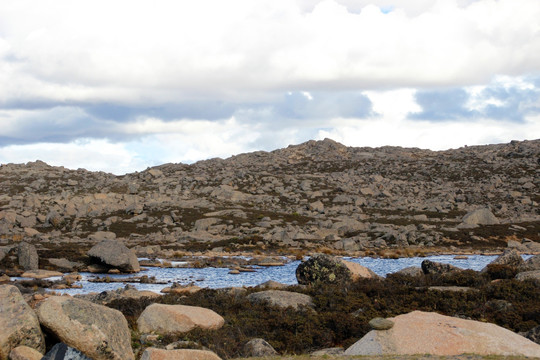 世界最大古冰体遗迹 海子山 地