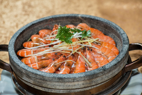 石锅烹大虾