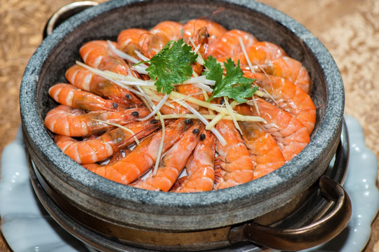 石锅烹大虾