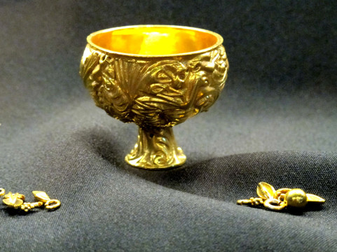 金杯 金饰 文物 民族 饰品